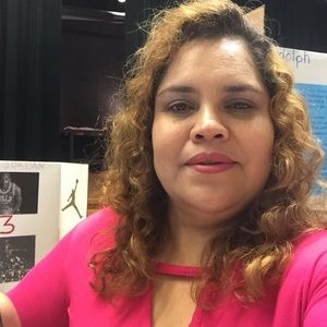 Meet your Posher, Aurora